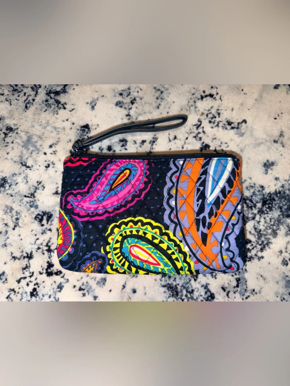 Vera Bradley RFID Smartphone Wristlet Wallet Paisley Pattern Multicolor